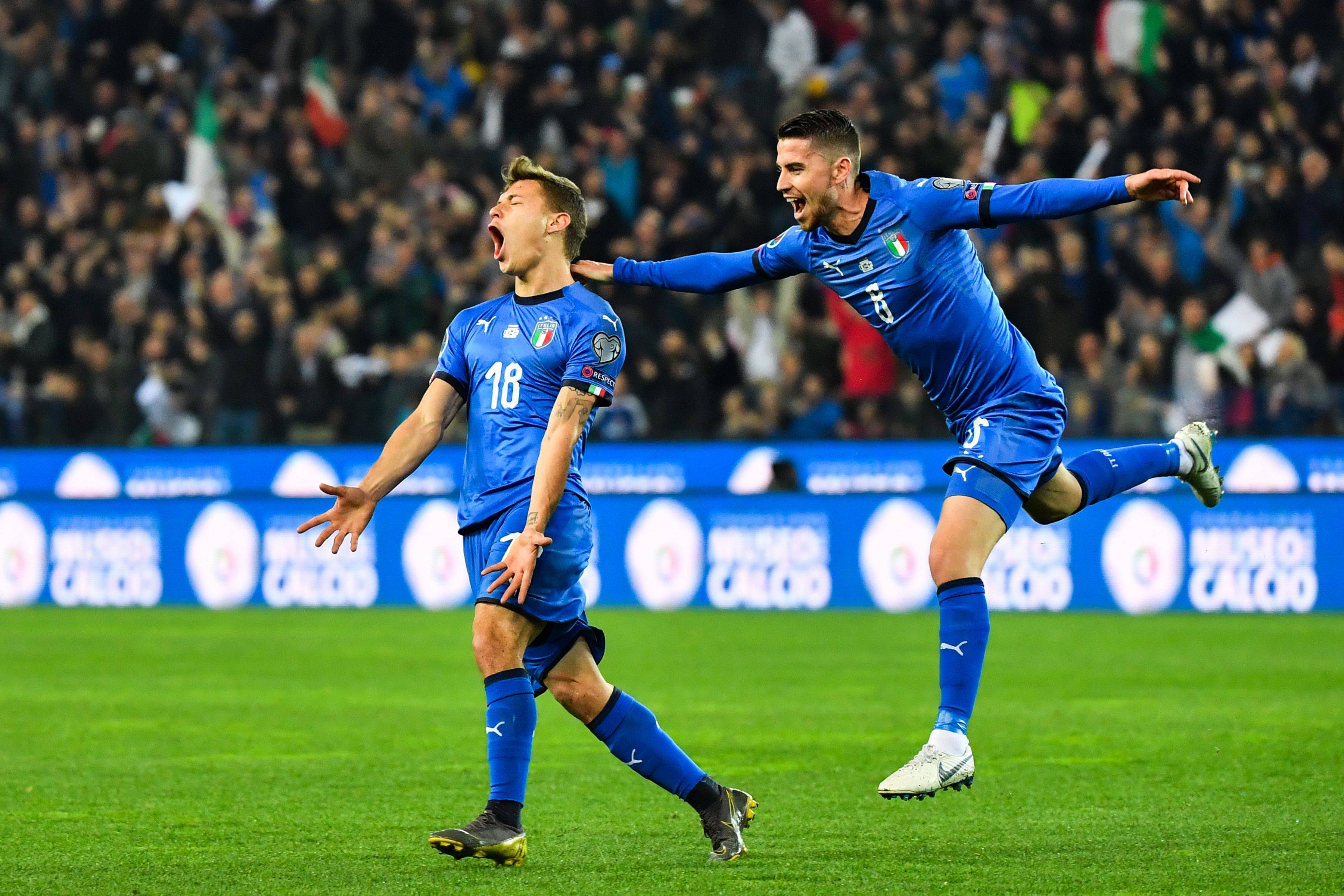 爱游戏投注-关于意大利队在比赛中一路领先,实现逆转胜利的信息