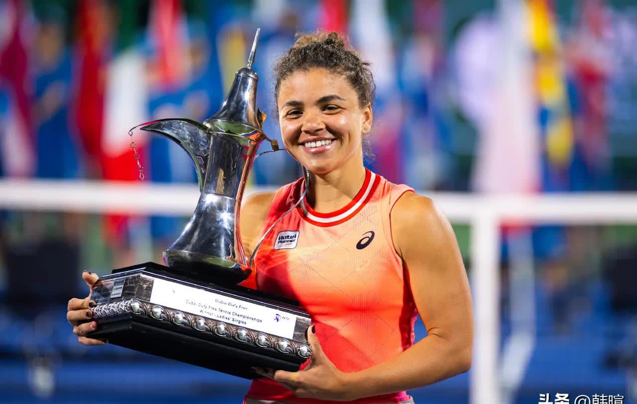 爱游戏网站-意大利田径新秀横空出世，斩获女子铅球金牌的简单介绍