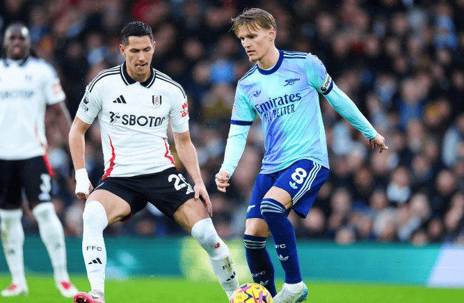 爱游戏亚洲官网-包含阿森纳主帅表态支持球队,力保士气的词条