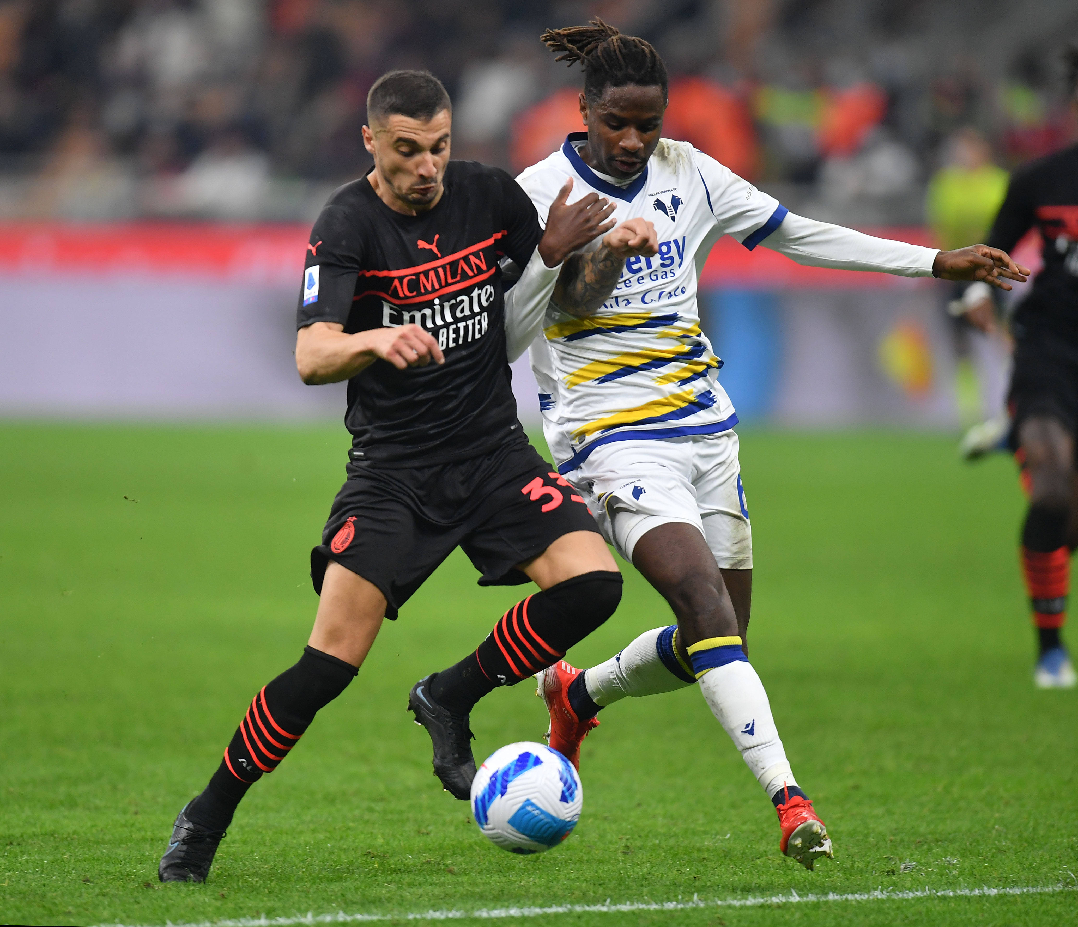 爱游戏竞技-关于AC米兰赢得关键胜利,士气大振的信息