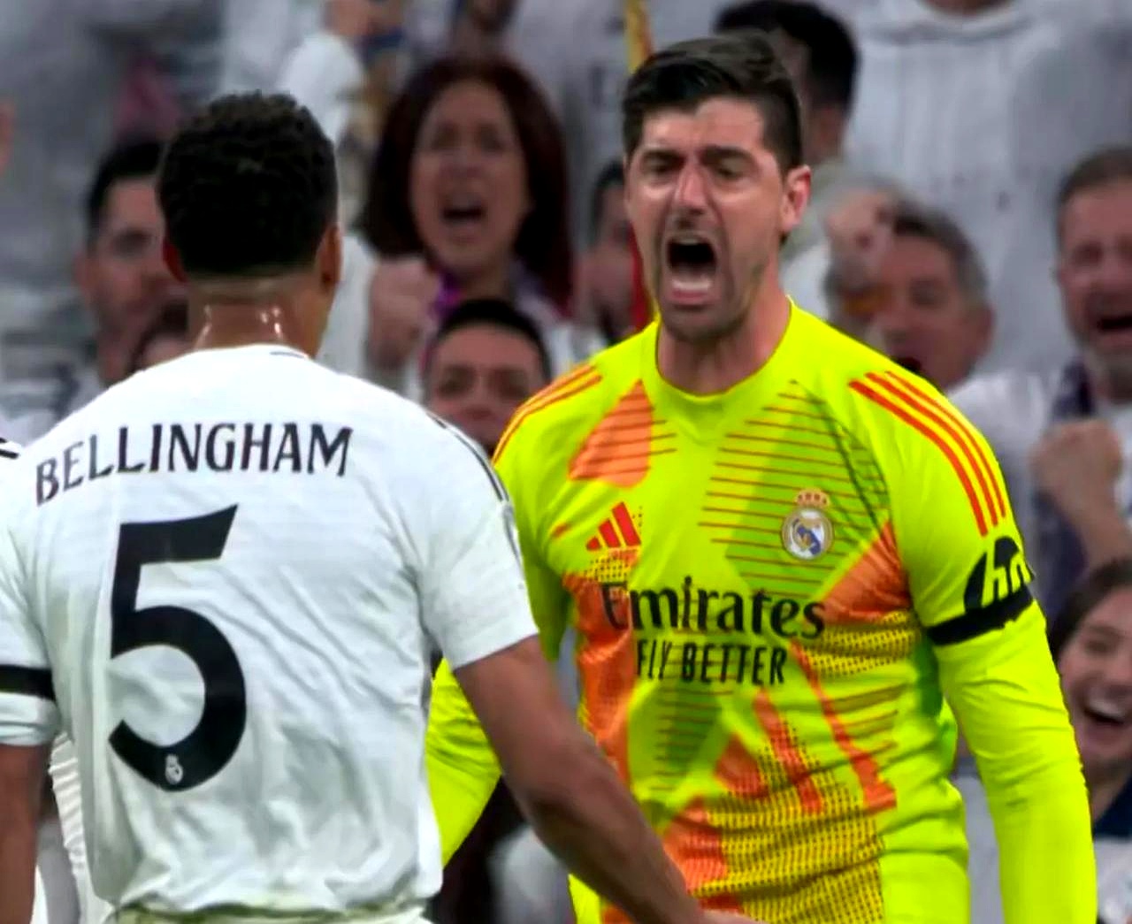 爱游戏电竞-塞尔维亚客场战胜卢森堡,喜获三分