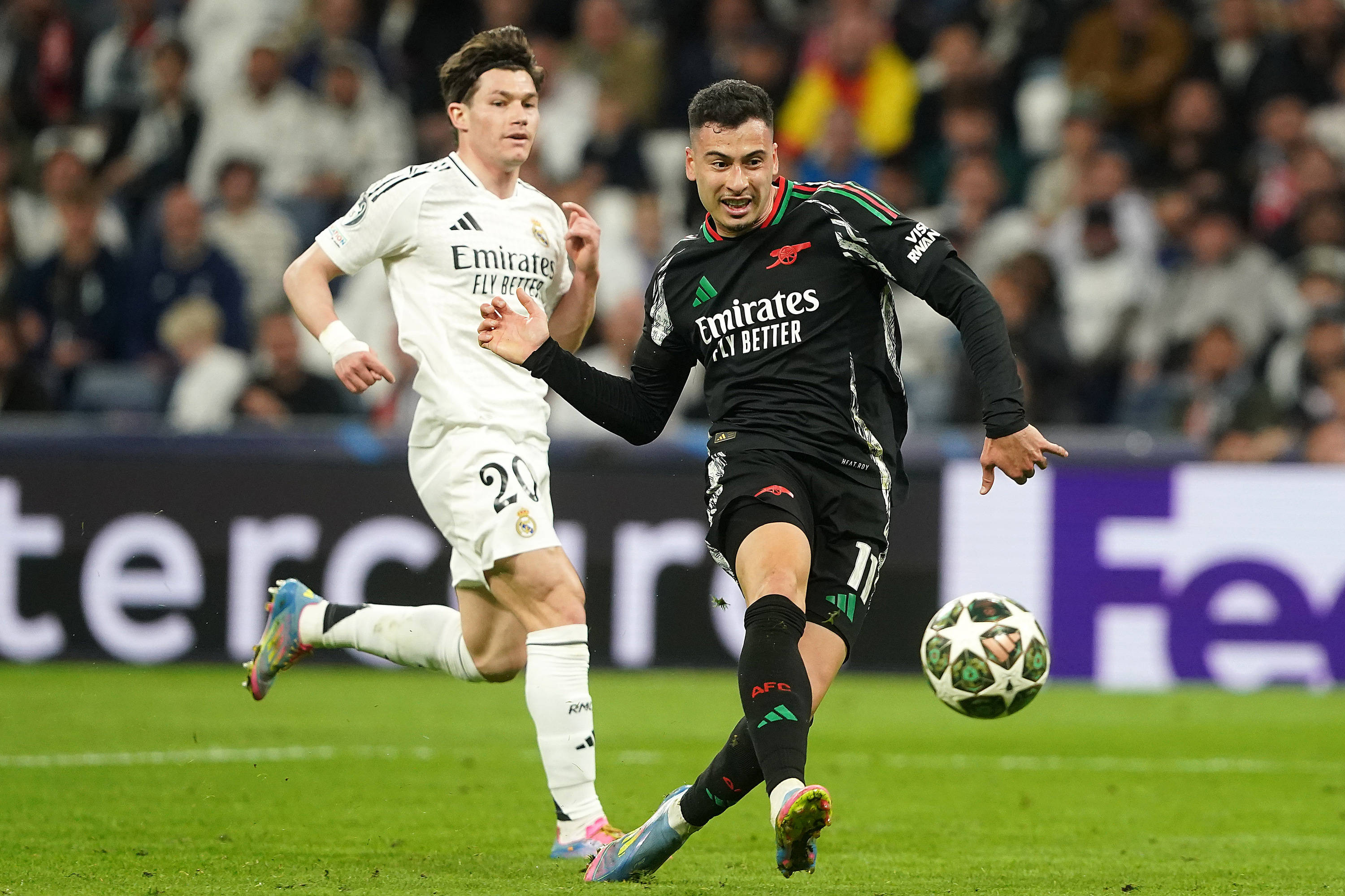 爱游戏培训-阿森纳客场惨败，球队陷入保级泥潭