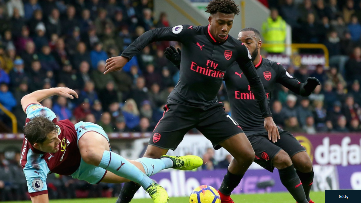 爱游戏app-包含伯恩利迎来关键胜利，提升排位的词条