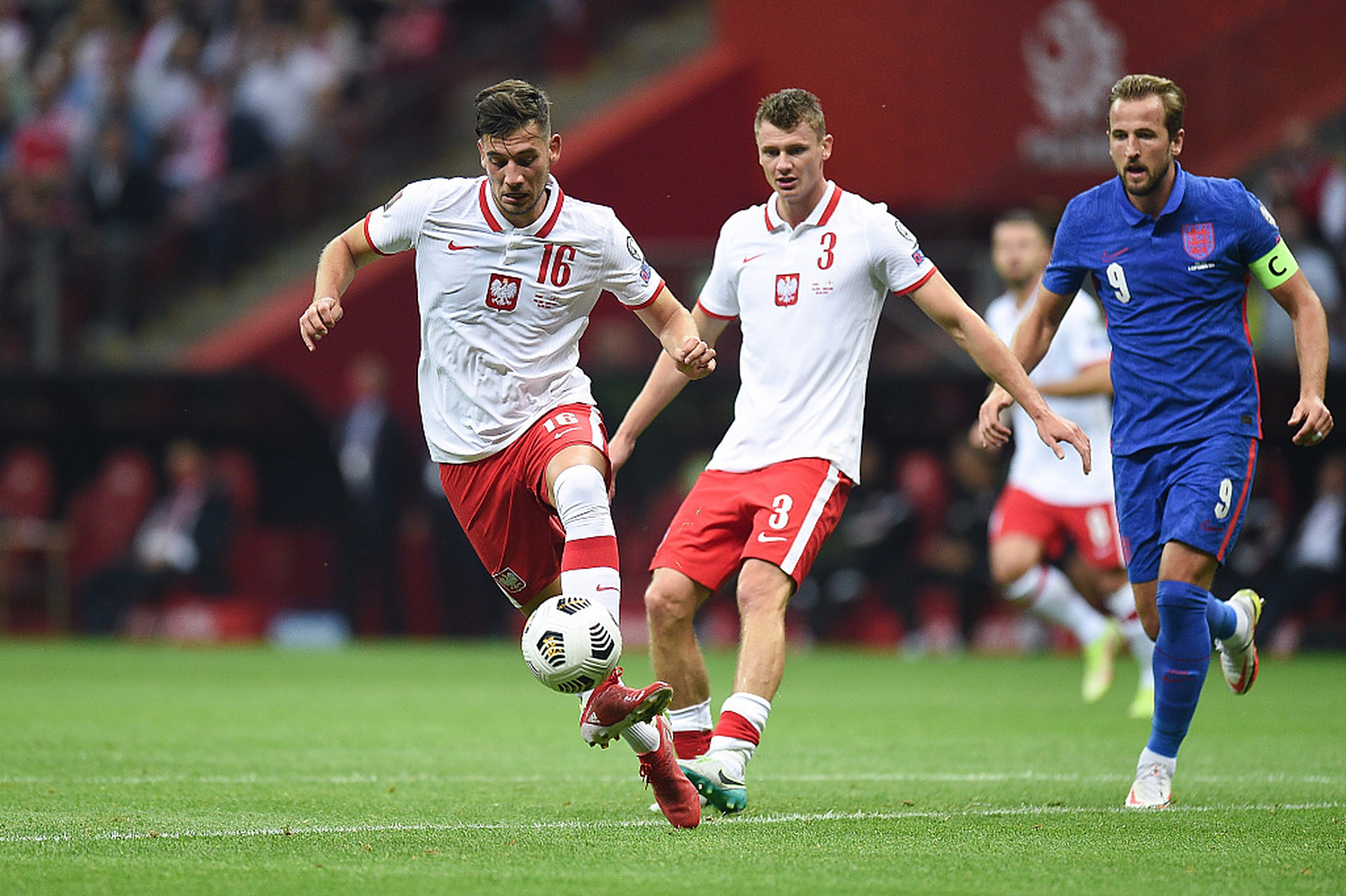 爱游戏链接-英格兰1-0逼平波兰保持领跑的简单介绍