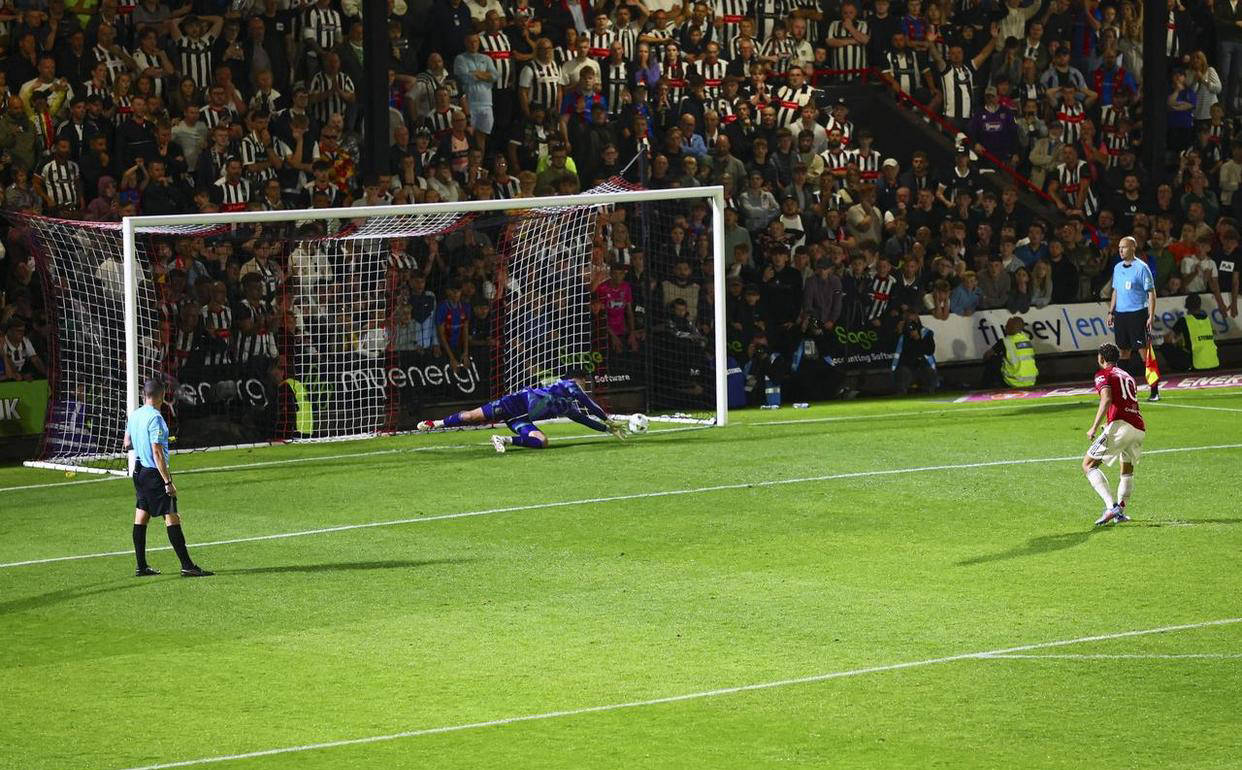 曼联遭遇不利赛程，球队集中精力备战