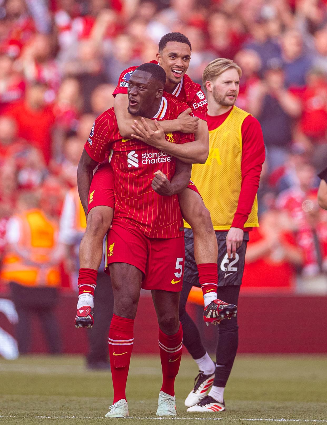 爱游戏中国官网-利物浦客场不敌热刺,遭遇失利