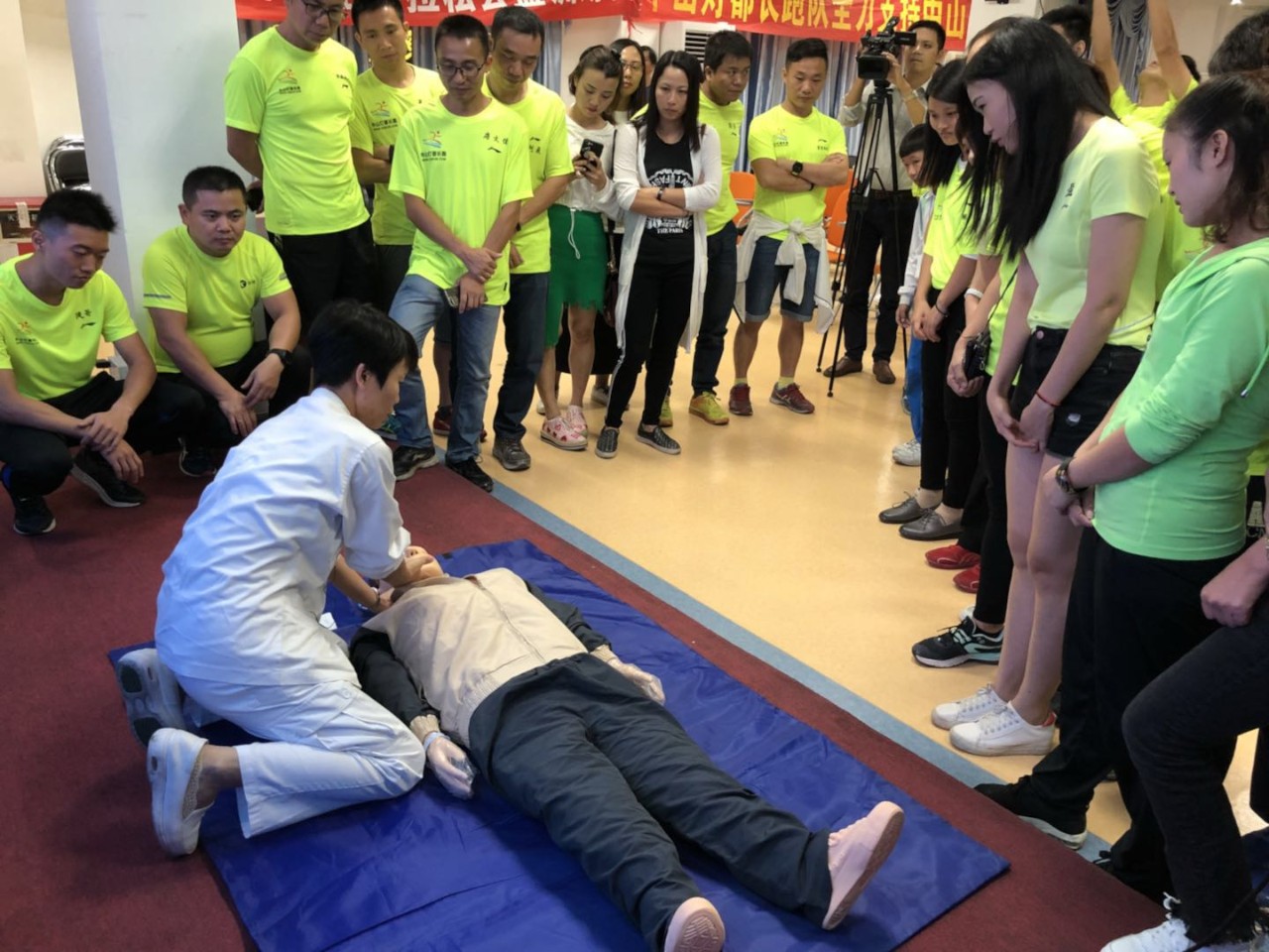 爱游戏下载-某队训练场所失火,管理层紧急调整计划