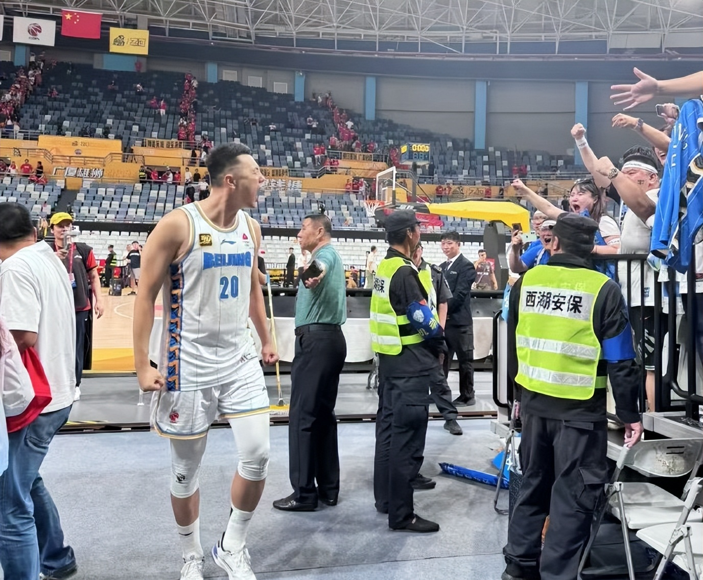 爱游戏app下载-浙江队不敌北京队,遭遇两连败